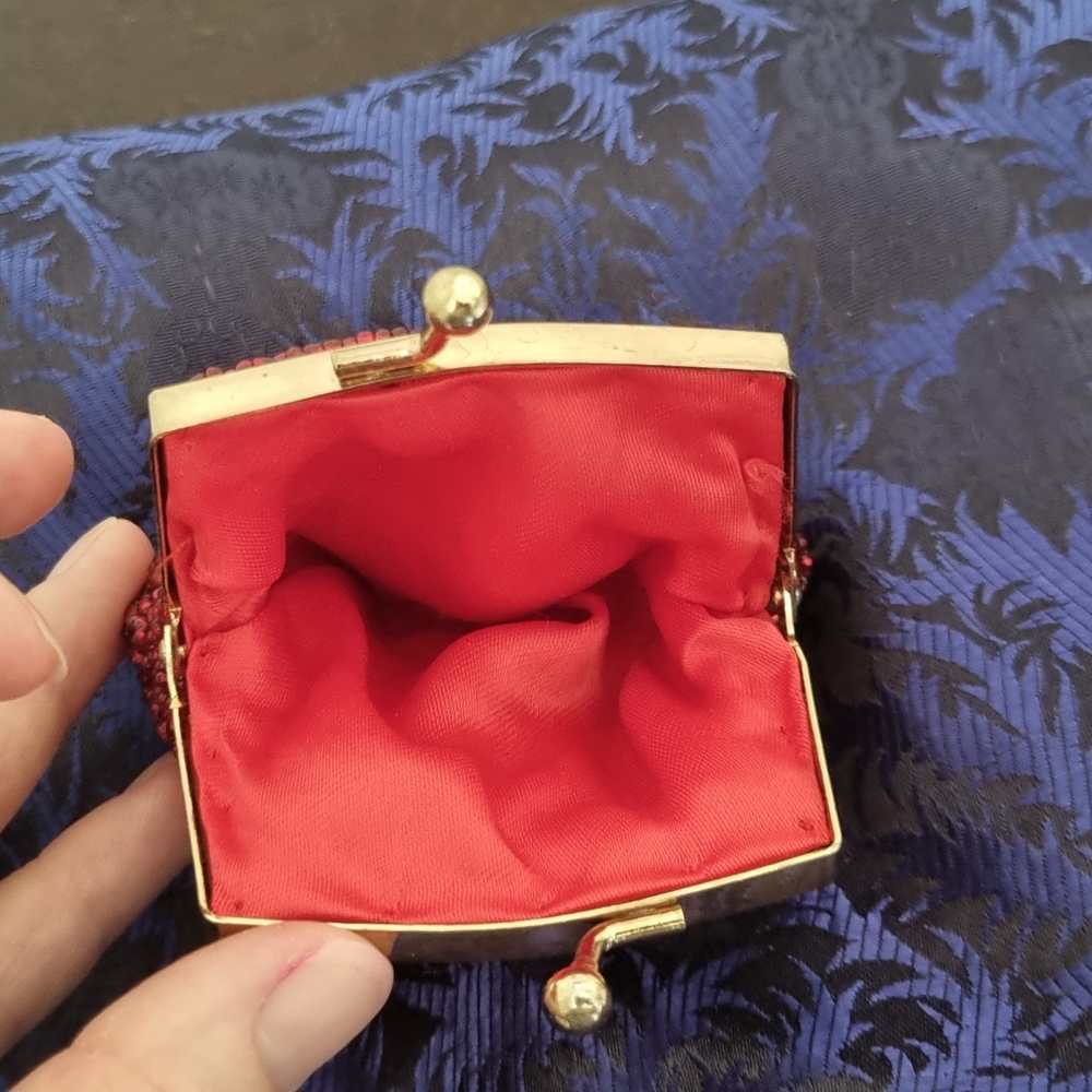 Vintage red and gold beaded purse - Picture 3 of 5